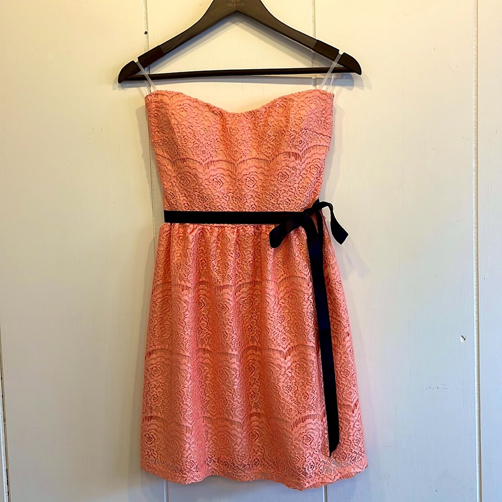 O’SHER Dress Worn Once Peach 🍑 Blk Sash Excellent Condition Med Zips V Neck